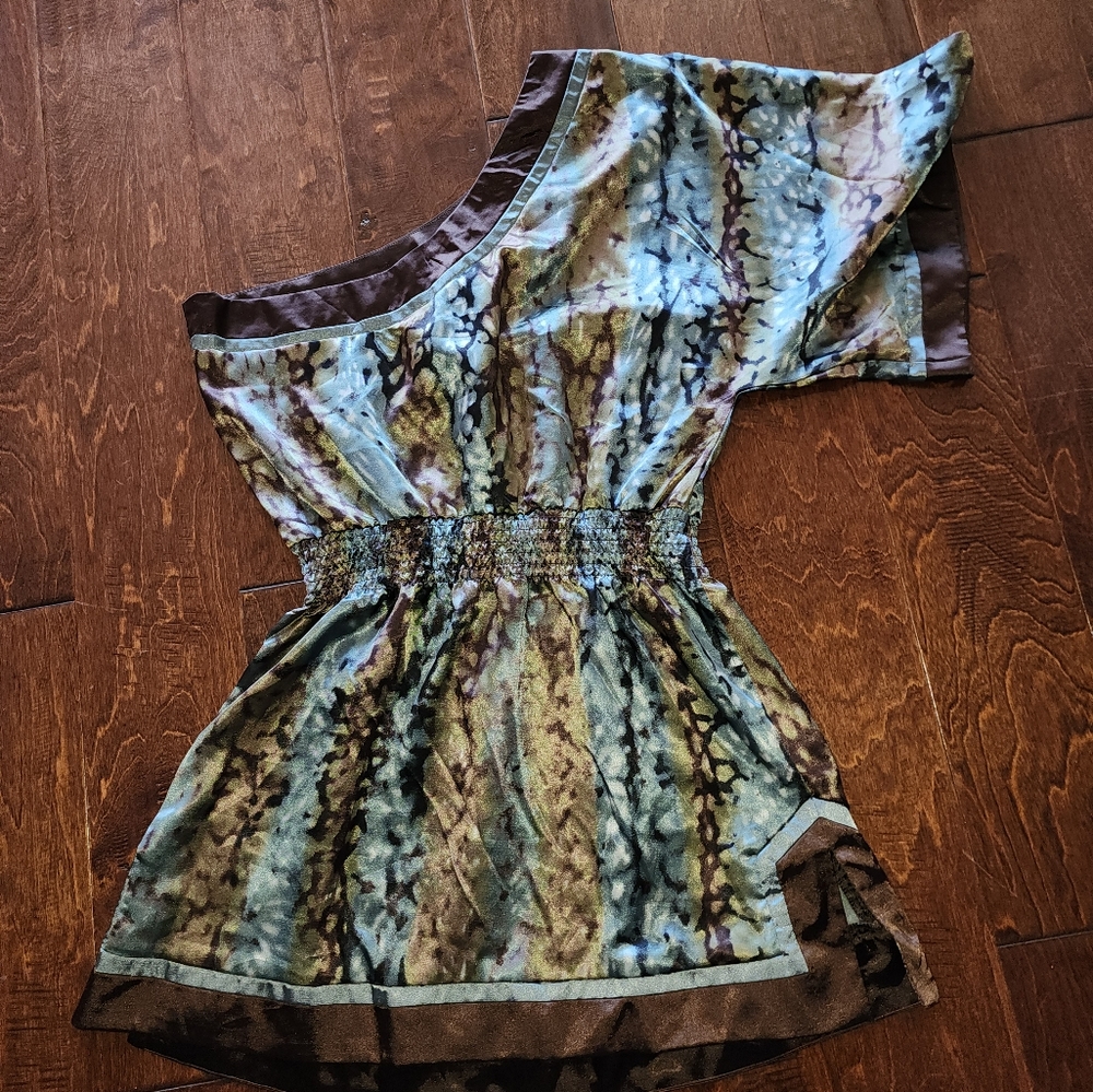 Tunic top. Size large